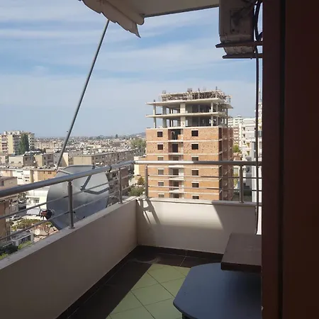 Familja Kapaj דירה Polisi i Vogel